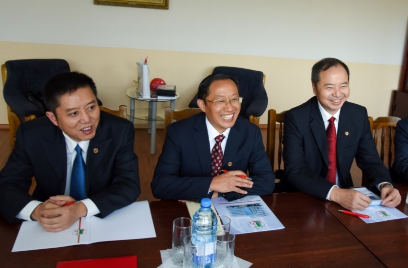 From left to right: President of Chengdu Sport University Liu Qing, Сhief of the International Department Li Zhaihui, Head of the Department of High Achievements Sport Zhou Hui